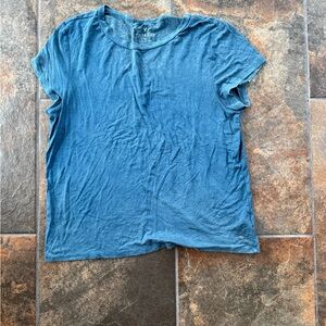 American Eagle tee